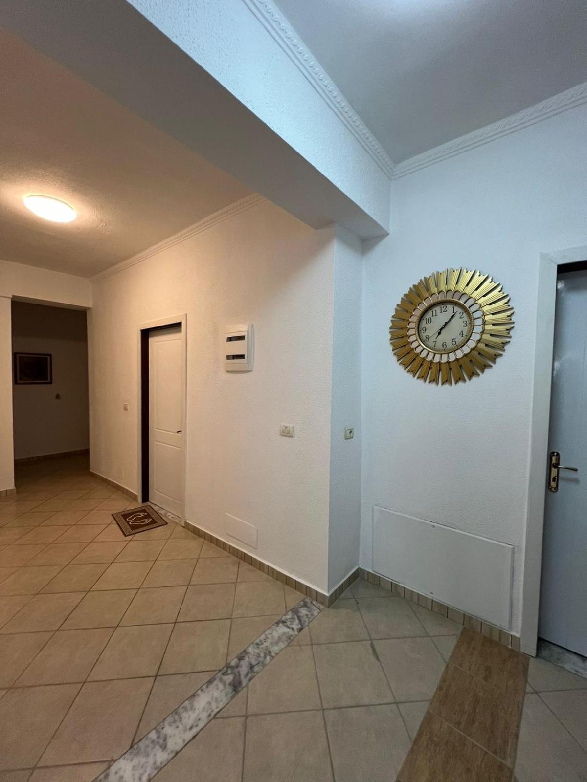 Vila Kasemi Fier Luaran gambar
