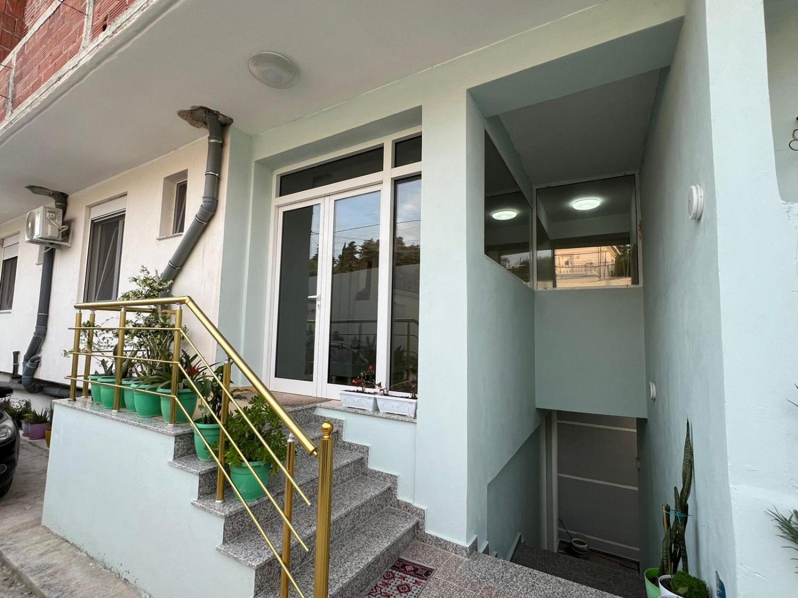 Vila Kasemi Fier Luaran gambar